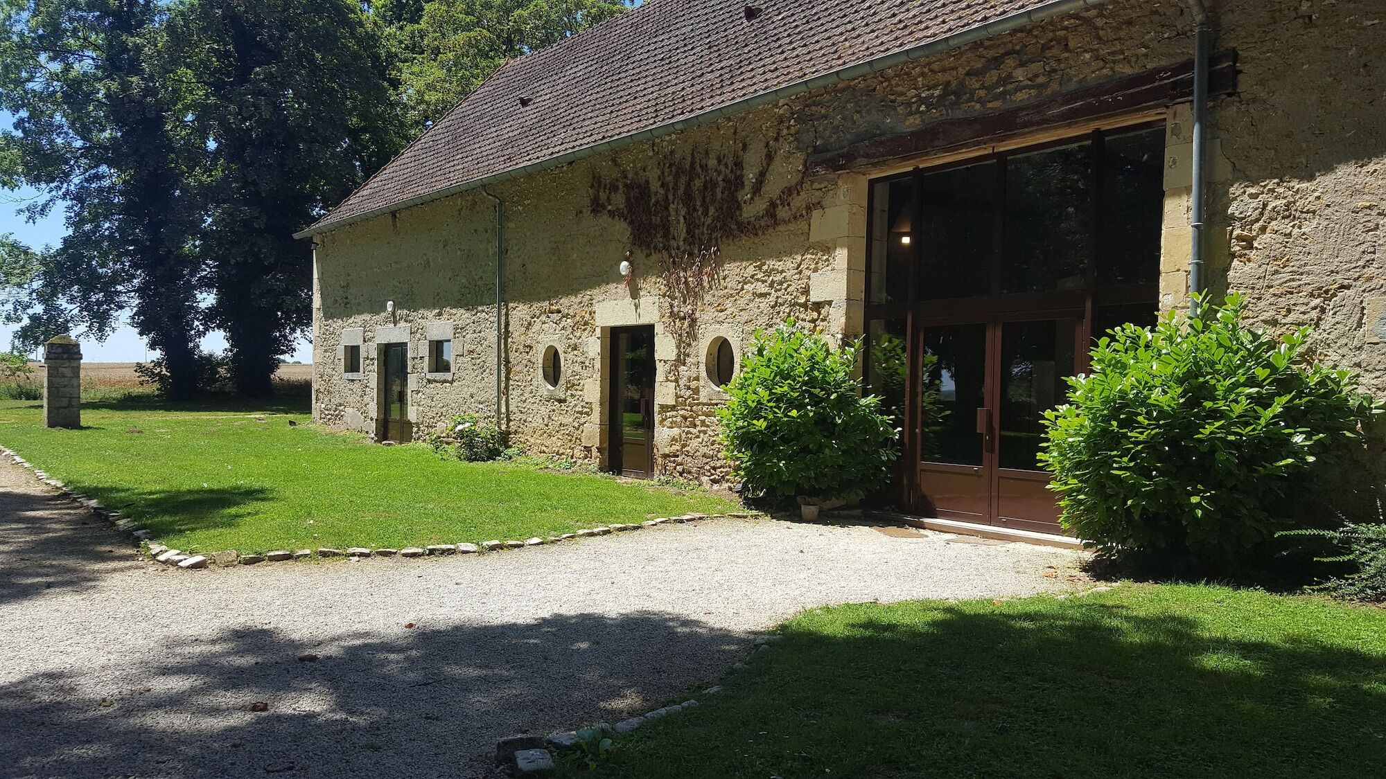 Chateau - Hotel Le Sallay マニ・クール エクステリア 写真