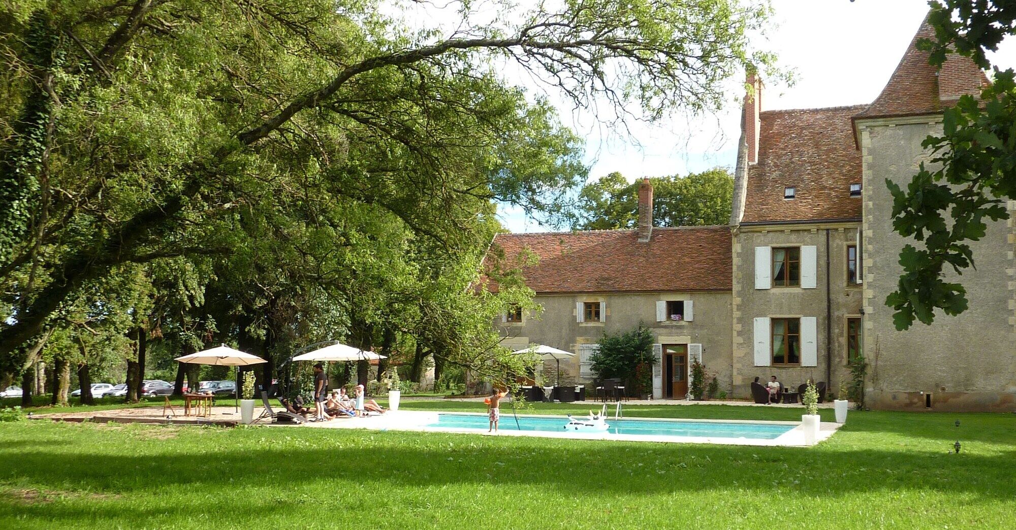 Chateau - Hotel Le Sallay マニ・クール エクステリア 写真